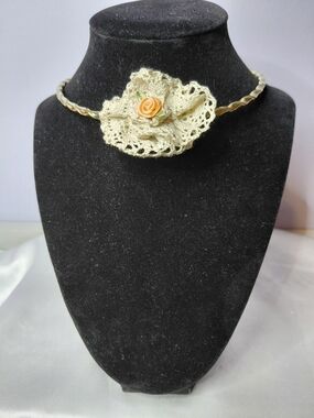 Elegant Handcrafted Choker Necklace With Flower